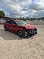 2023 Hyundai Elantra SEL - Exterior Front Right Corner Image